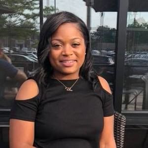 Meet your Posher, Tia